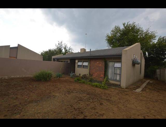 3 BEDROOM HOUSE FOR SALE IN SASOLBURG EXT 11